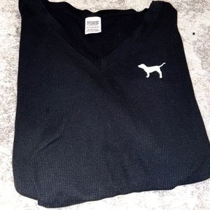 Pink logo v neck long sleeve